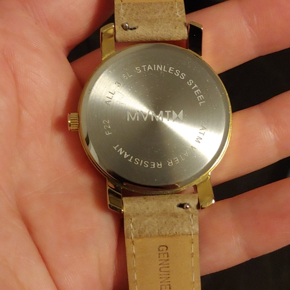 MVMT Mother of Pearl watch - Picture 4 of 8